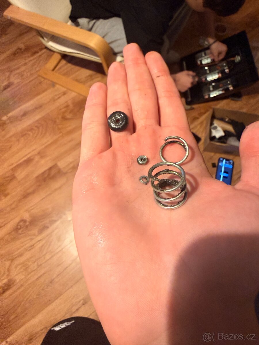 Herní volant Thrustmaster t300rs - 4