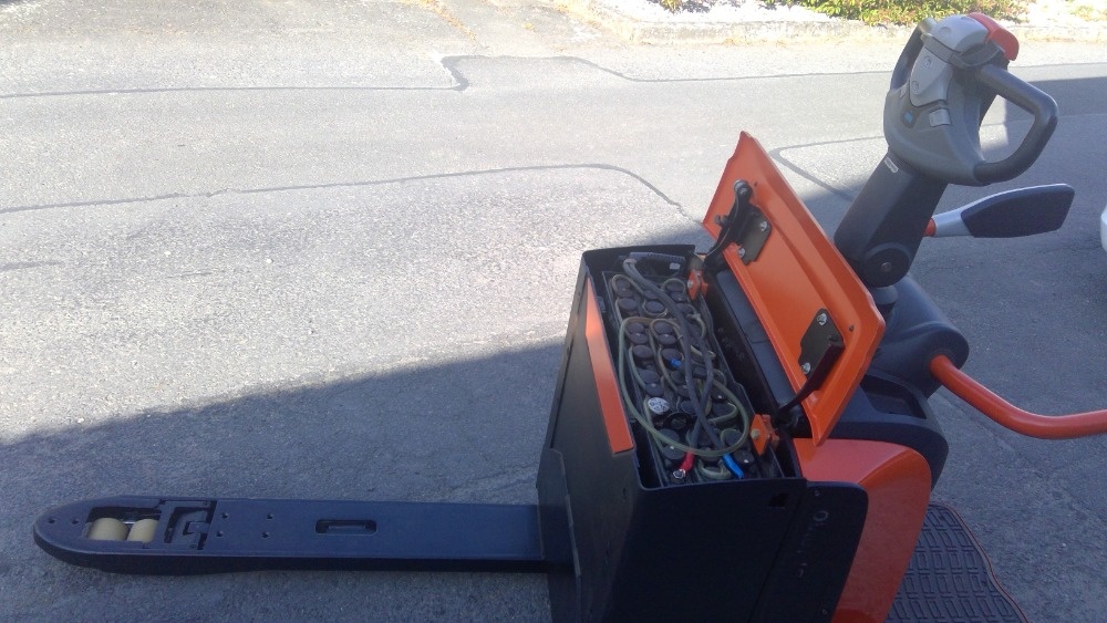 Paletový vozík LPE 200 - 4