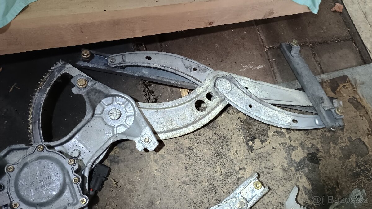 Passat B3 1989 stahovačky oken 2x přední - 4