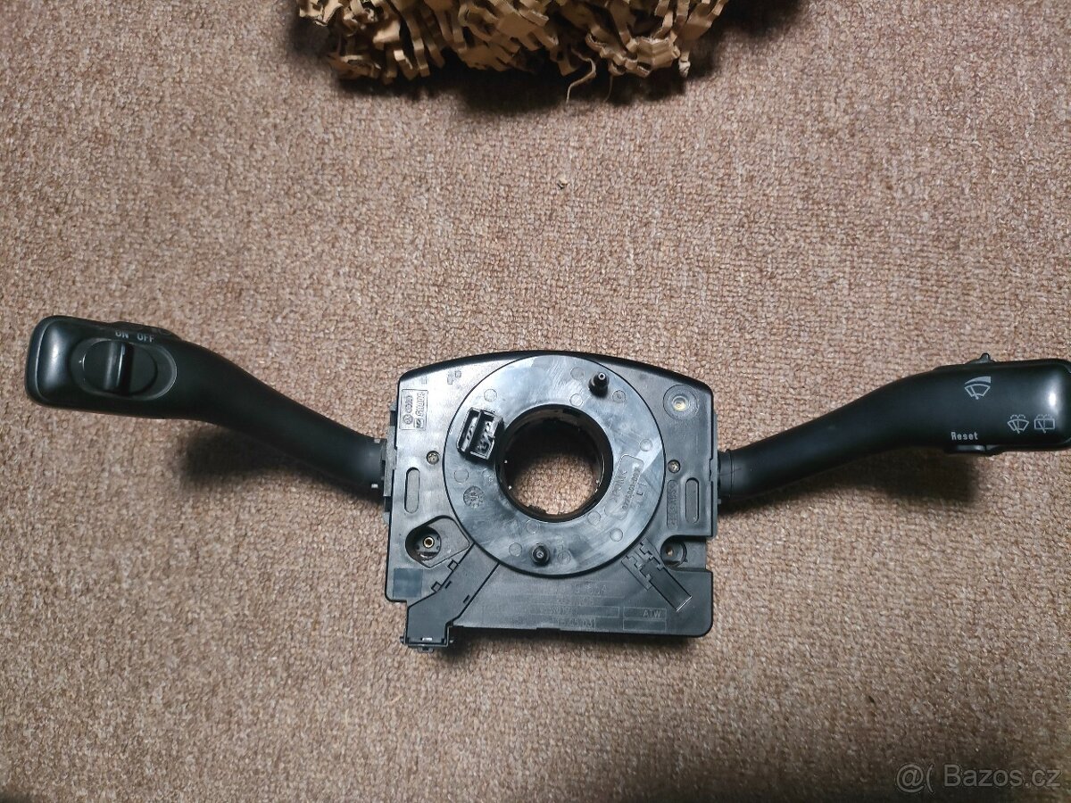 Kastlík,páčky pod volant,pásy Octavia 1 - 4