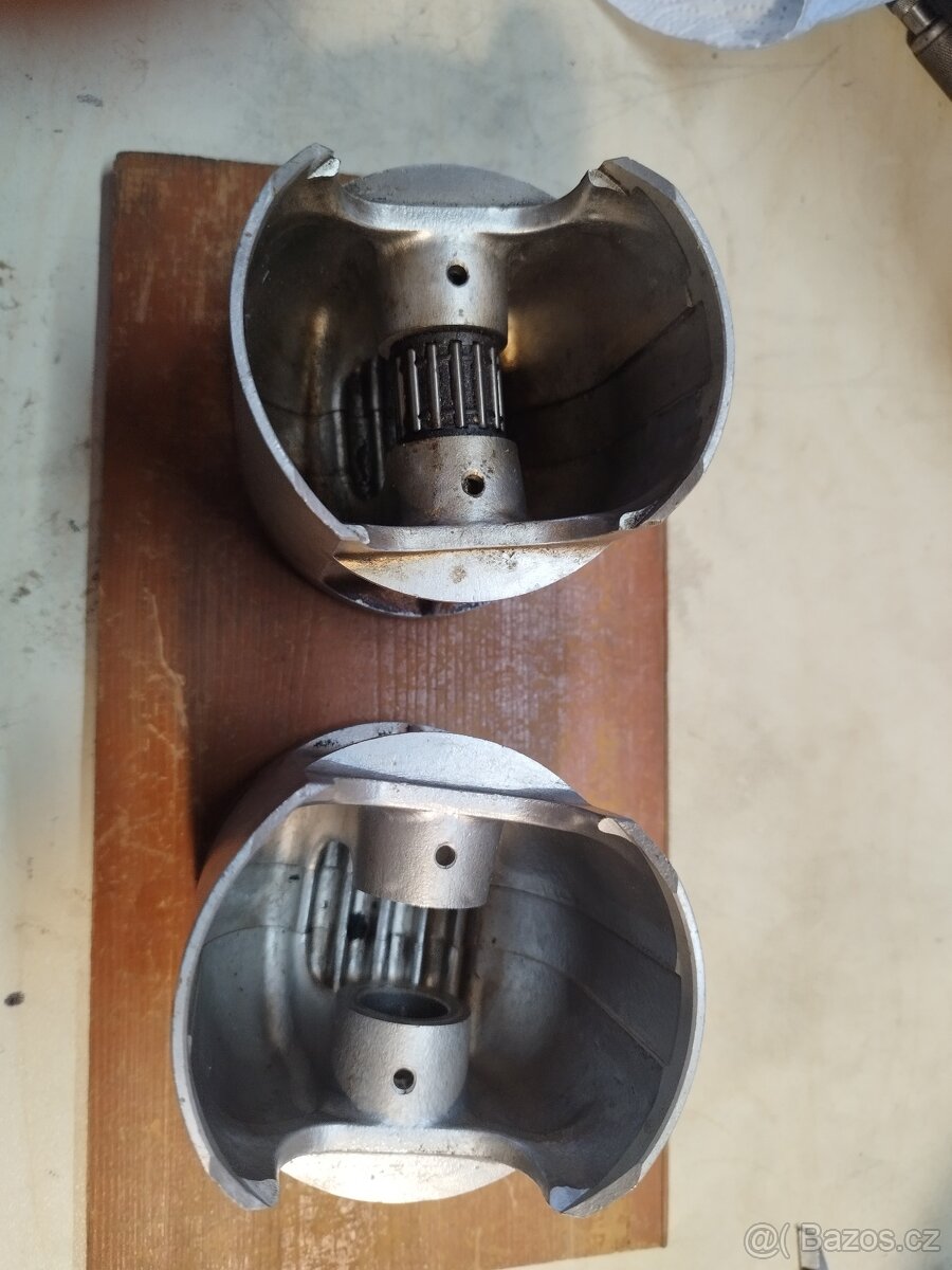 SUZUKI RM 500 PÍSTY. - 4