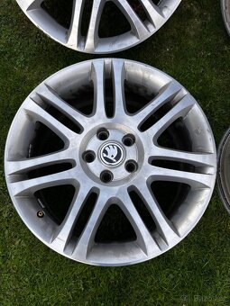 Alu kola Themisto r18 - 4