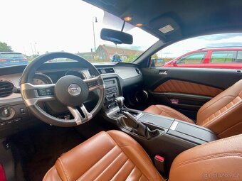Prodám Ford Mustang 4.0 V6 2010 - 4