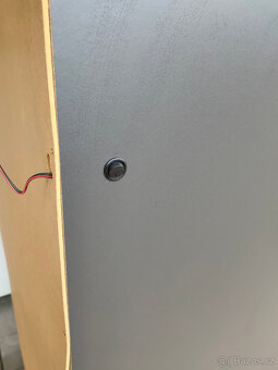 Šatní skříň s LED osvětlením, jako nová - 4