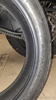 Pneu 150/70ZR18; 90/90V21 - 4