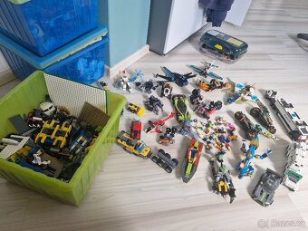 Krabice plná lega - 4