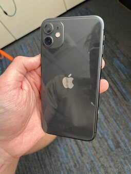 Apple iPhone 11 64GB černý - 4