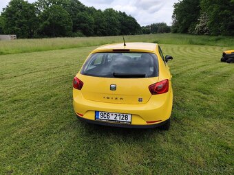 Seat IBIZA 1.2 HTP 2011 super stav 102380km - 4