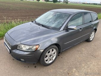 Volvo V50 2.4i 125kW 2006 automat, bohatá výbava - 4