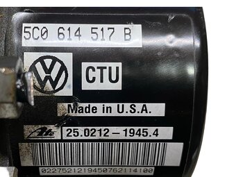 ABS řídící jednotka 5C0907379C 5C0614517B VW Beetle 5C1 2012 - 4
