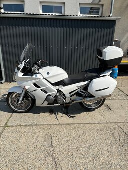 YAMAHA FJR 1300 - 4