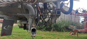 Prodám cisternu Fliegl-výměnný systém na třípat. podvozek - 4