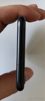 iPhone SE 2022 64GB - 4