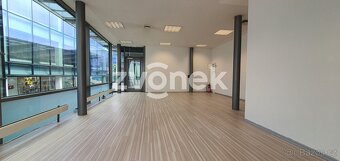 Pronájem komerčních prostor – Zlín, ul. Dlouhá, 51 m² - 4