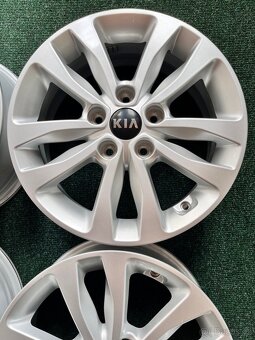 5x114,3 R16 Kia Ceed originál disky - ET 50 - 4