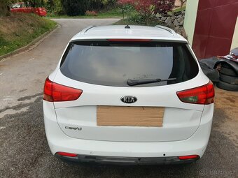 Prodám Kia Ceed kombi 1.6 GDI (benzín), výbava Exclus 8/2014 - 4