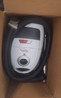 Prodám vysavač ETA Aero - 4