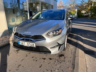 Kia Ceed SW 1.5 T-GDI Záruka najeto 29 000KM SERVISKA - 4