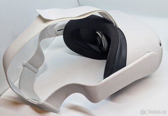 VR headset Meta Quest 2 128GB - 4