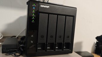 set 4x4TB WD red plus disky v dokovaci stanici qnap TR-004 - 4
