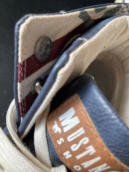 Boty zn. MUSTANG vel.42 - 4