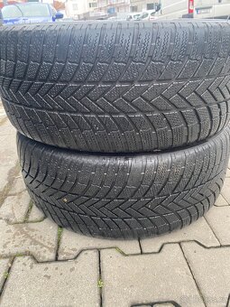 245/45/18 zimní - 4