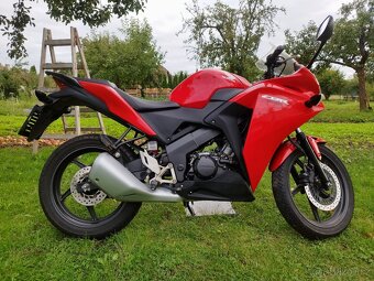Honda CBR 125r - 4