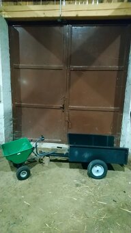 Vozík a rozmetadlo hnojiv - 4