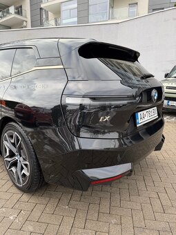 BMW IX 40 - 4