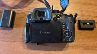 Fotoaparát Panasonic Lumix DC-GH5 + objektiv a příslušenství - 4