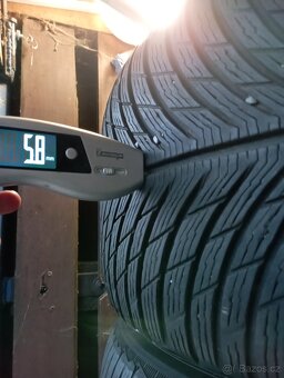 285/40/19 a 265/40/19 zimní pneumatiky - 4