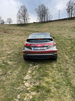 Honda Civic - 4