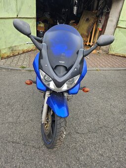 Suzuki bandit 600 S - 4