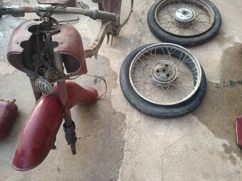 Jawa 555 - 4