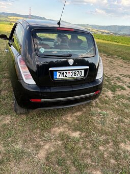 Lancia ypsilon - 4