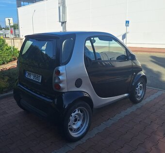 Micro compact car smart fortwo 0.6i 40kw rok 2001 nova stk - 4