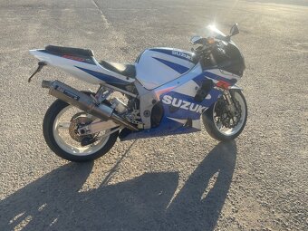 Suzuki GSX R 750 - 4