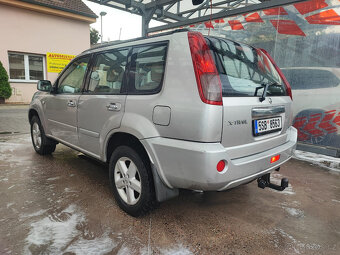 Nissan X-Trail 2,2 dCi 100kW 4x4 rok 2005 - 4