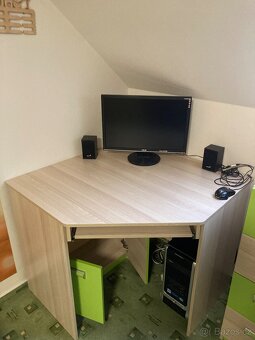 Nábytek pro dětský pokoj LENA - skříň, stůl, postel - 4