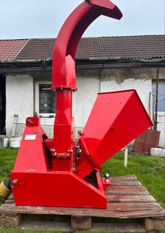 Štěpkovač oranžový za malotraktor - 4