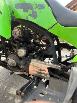 Prodám čtyřkolku Yuki 200 bez TP - 4