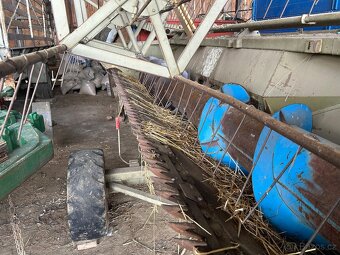 Prodám lištu na kombajn E512 - 4