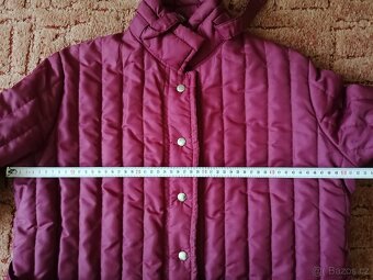 Dámský vínový prošívaný kabát - 4
