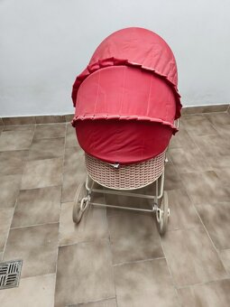Retro kočárek Romance červený - 4