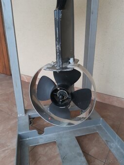 Suzuki F4 závěsný motor - 4
