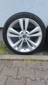 Alu kola 5x112 r18 Neptune originál Škoda Octavia II - 4