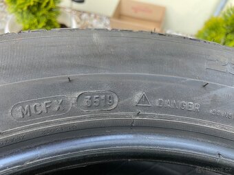 Letní pneu 235/55/17 - 4