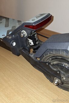 Elektrokoloběžka Yume M10 - 4