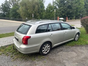 Toyota Avensis combi 2,0 D-4D 85 KW r.v. 2003 - 4