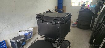 Top case - 4